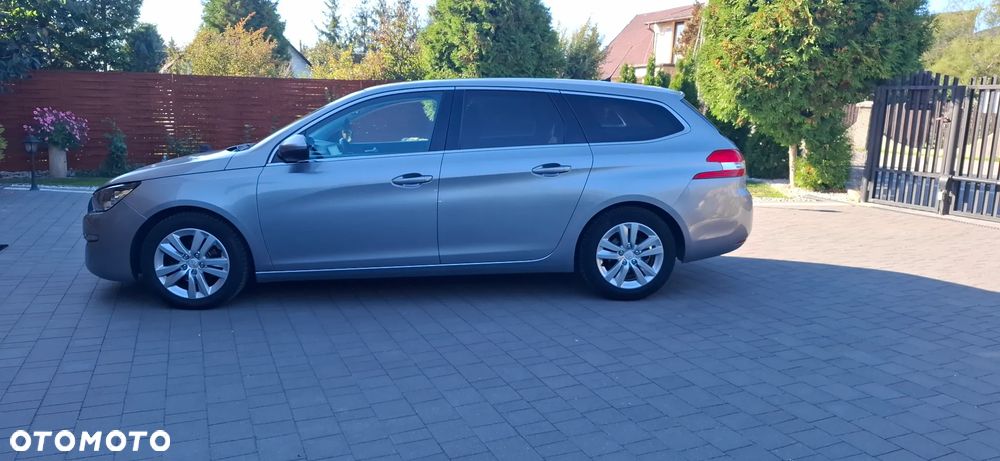 Peugeot 308 2015 photo 3