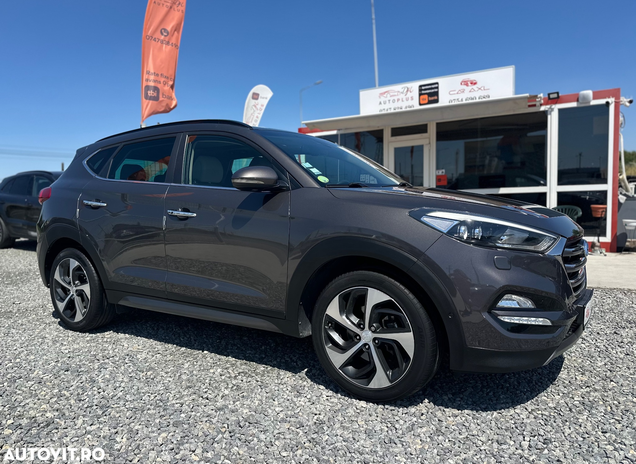 Hyundai Tucson 2.0 CRDI 4WD Automatik Premium - 3