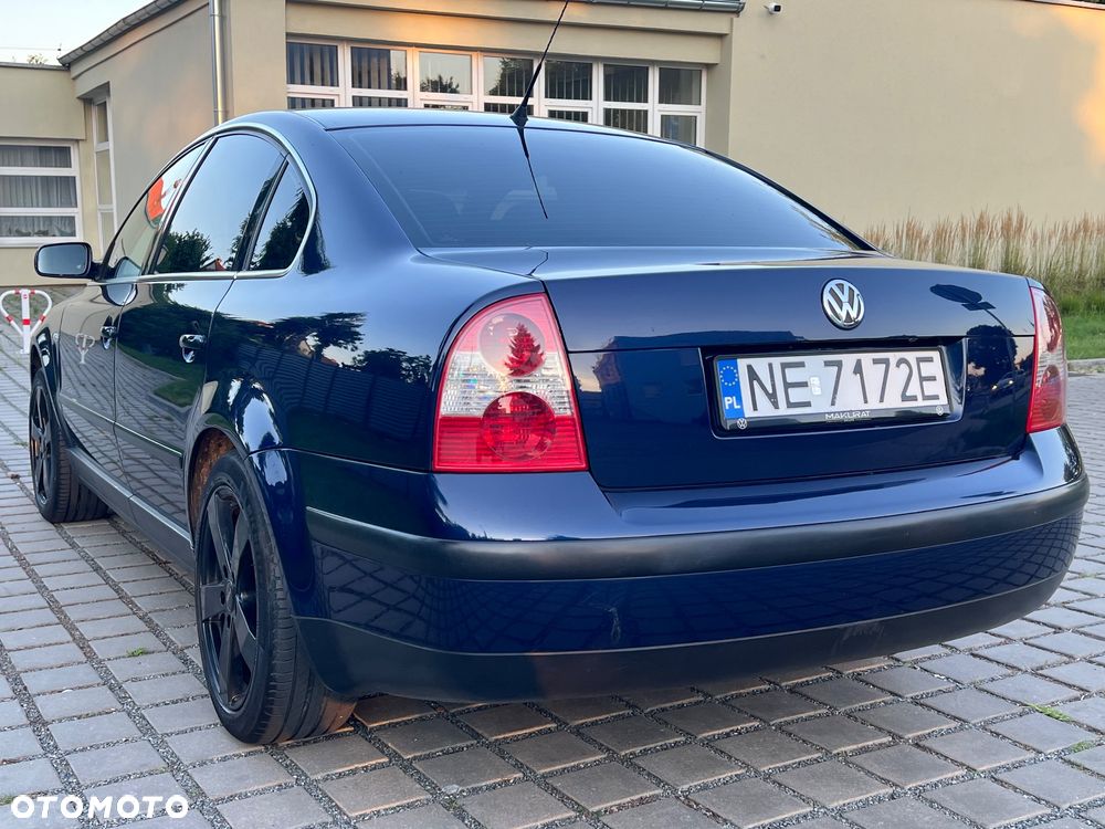 Volkswagen Passat - 13
