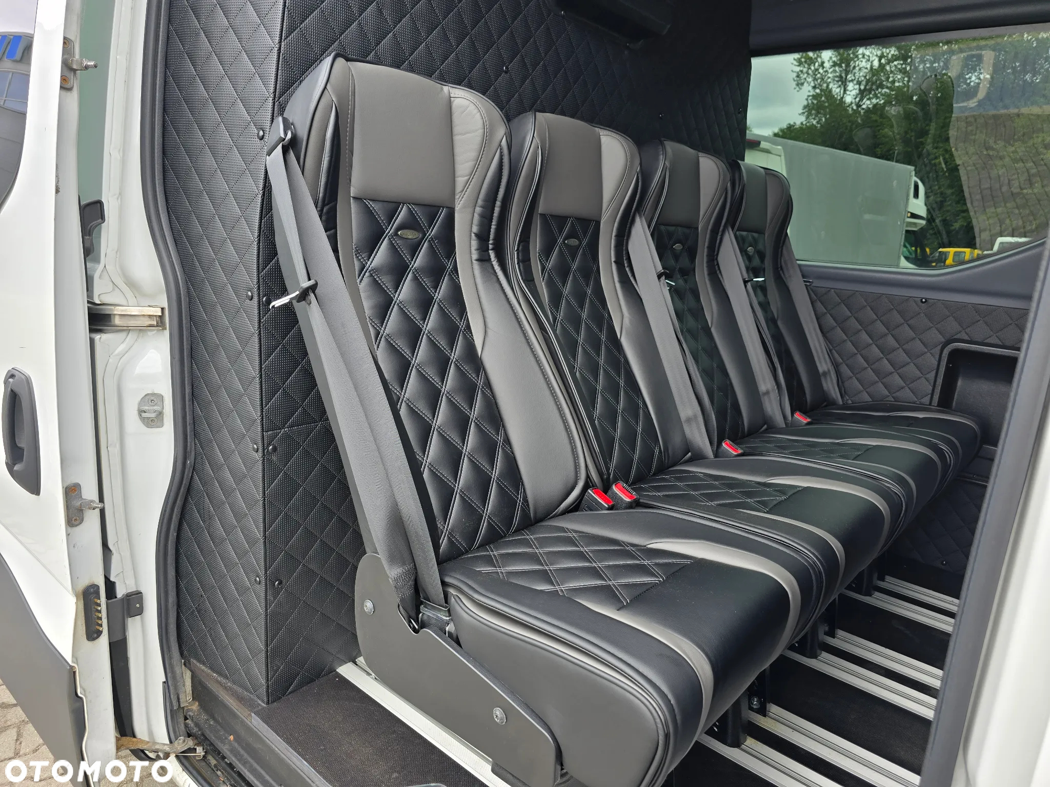 Iveco DAILY 35S18 BRYGADÓWKA - 20