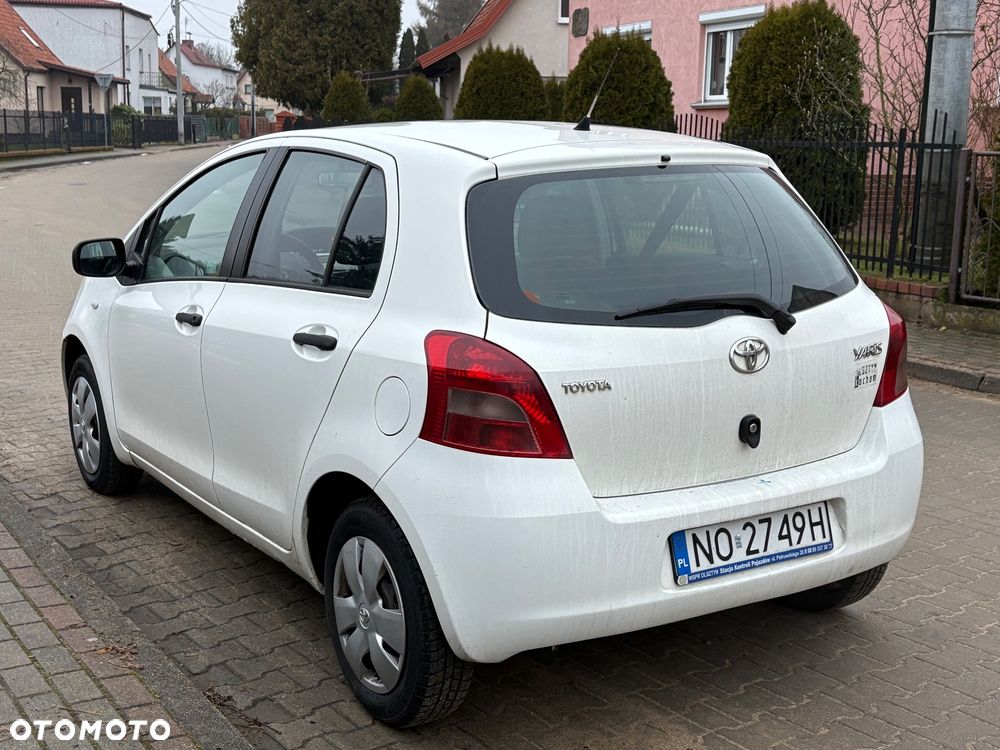 Toyota Yaris 1.0 Luna - 5