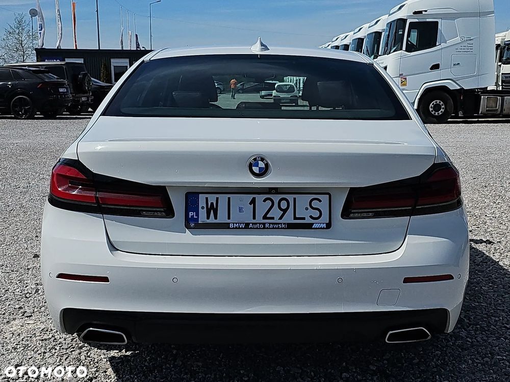 BMW Seria 5 518d mHEV Luxury Line - 6