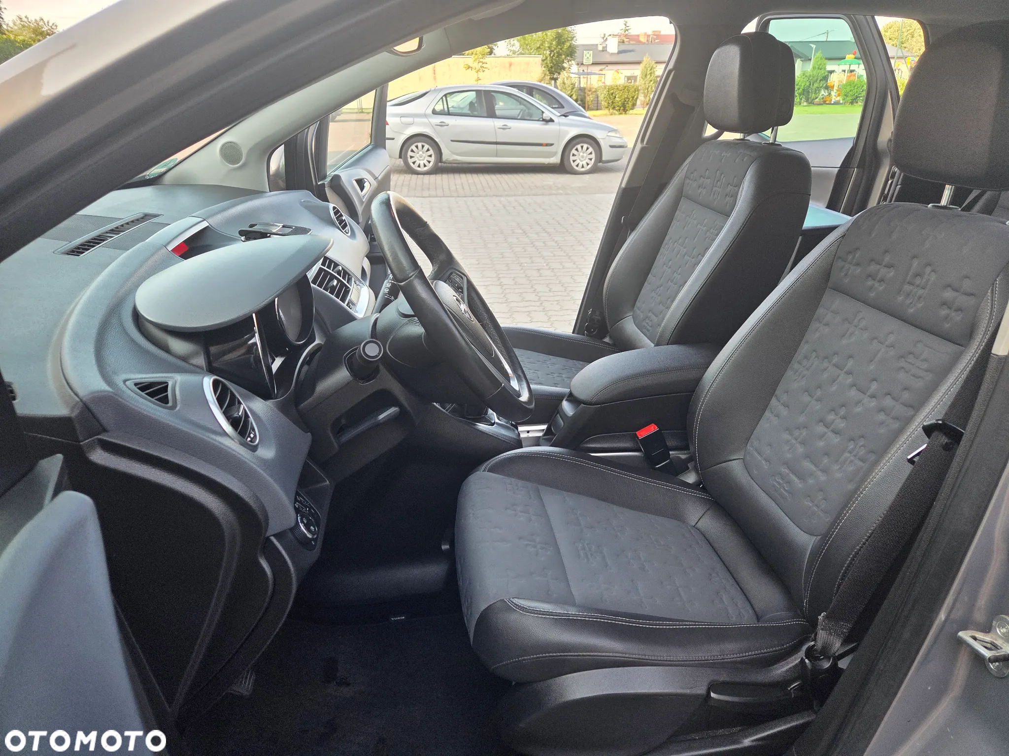 Opel Meriva - 28