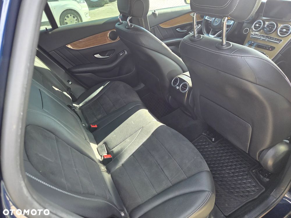 Mercedes-Benz GLC - 14