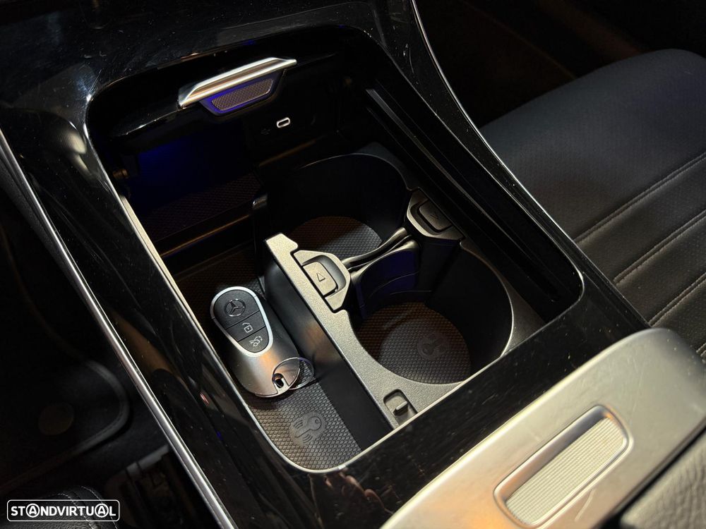 Mercedes-Benz C 300 e AMG Line - 35