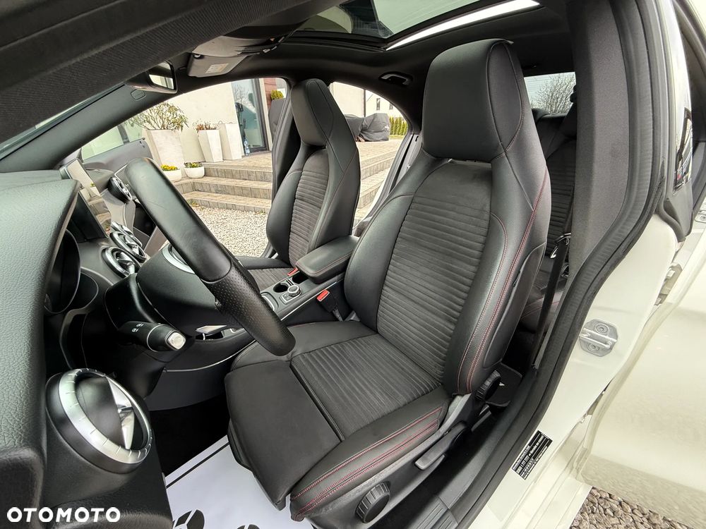 Mercedes-Benz CLA 180 AMG Line - 27