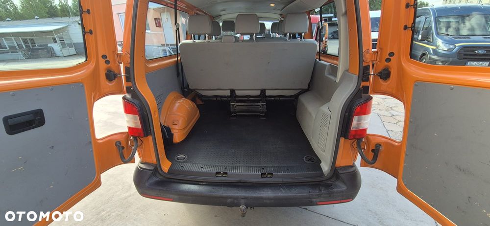 Volkswagen Transporter Caravelle Lang Trendline - 10