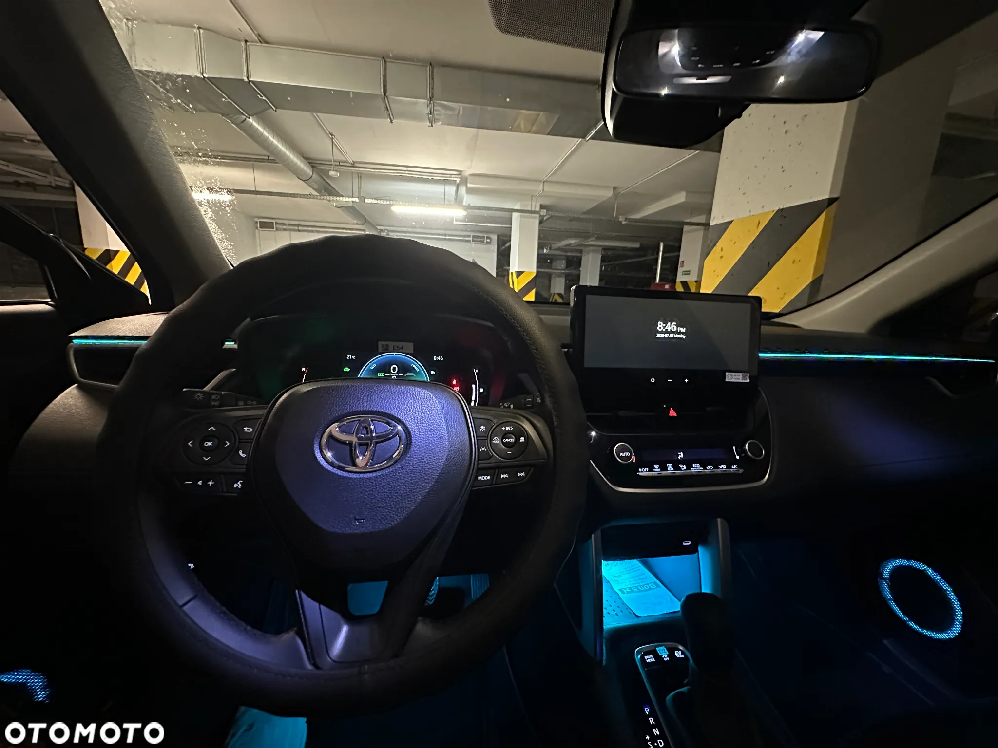 Toyota Corolla 2.0 Hybrid Lounge - 14