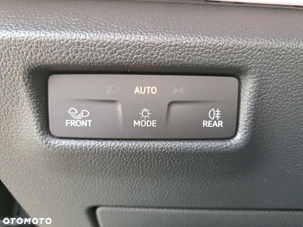 Volkswagen Tiguan - 33