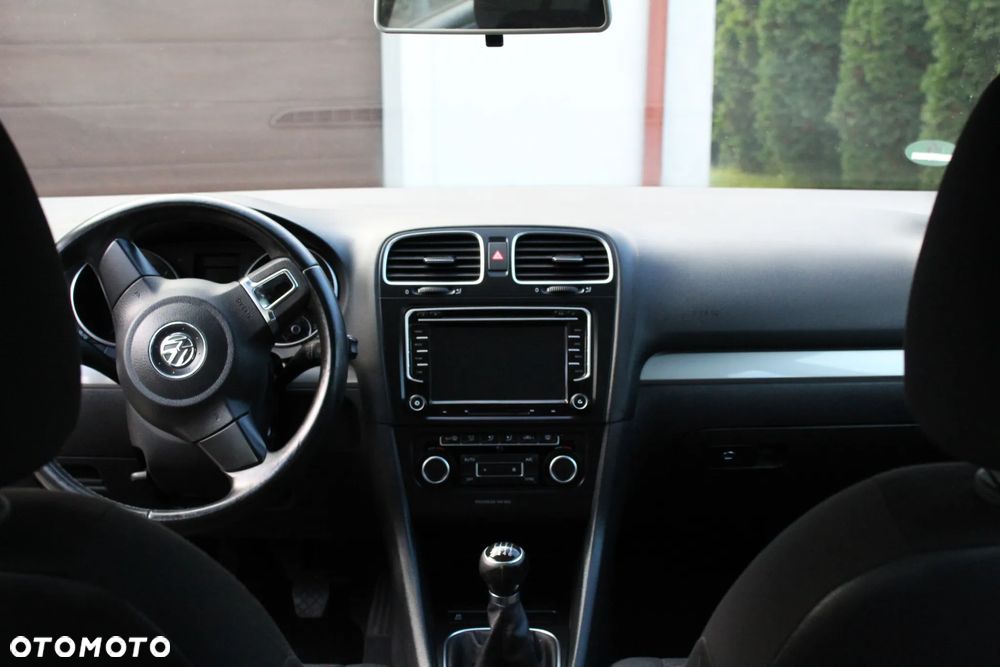 Volkswagen Golf - 12