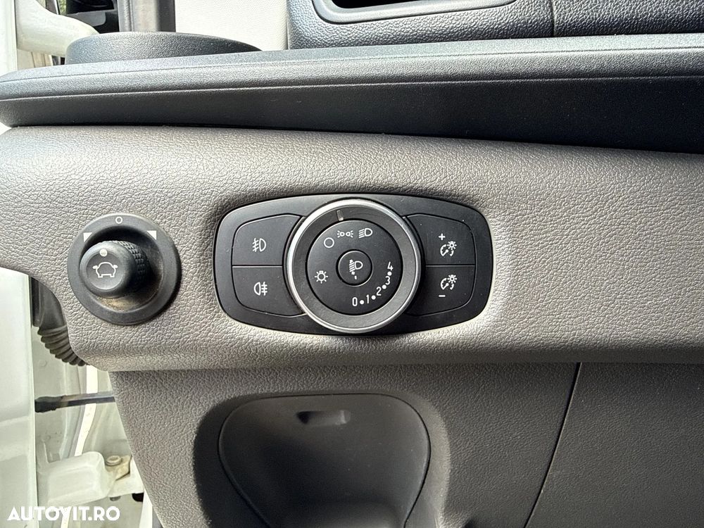 Ford Transit - 13