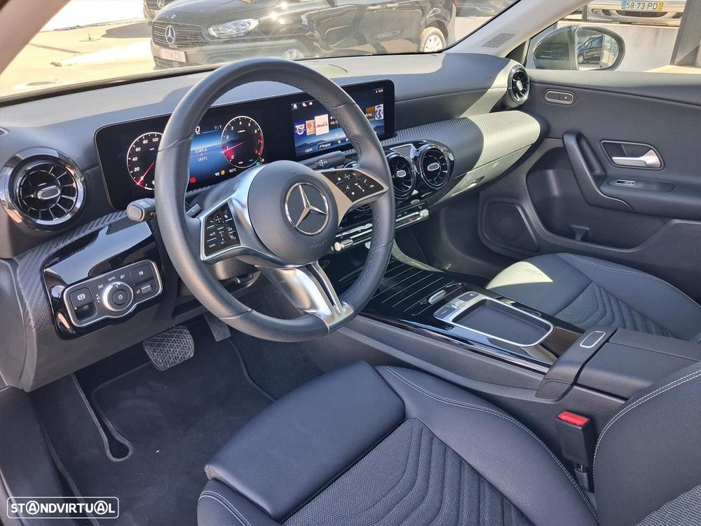 Mercedes-Benz A 200 Standard - 11