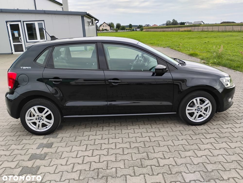 Volkswagen Polo 1.4 16V Comfortline - 9