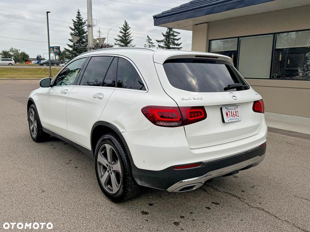 Mercedes-Benz GLC 300 4-Matic - 3