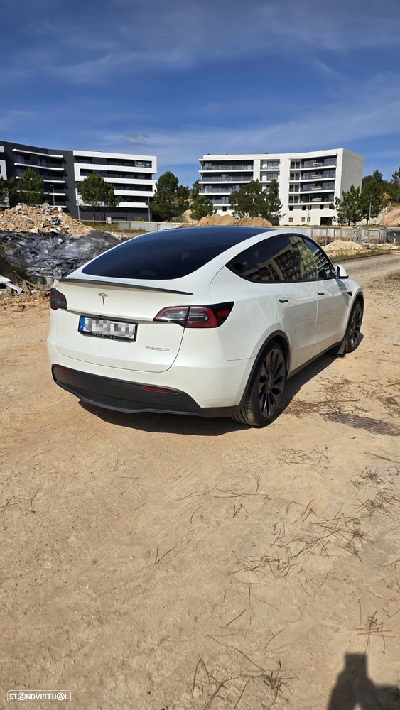 Tesla Model Y Performance Dual Motor AWD - 6