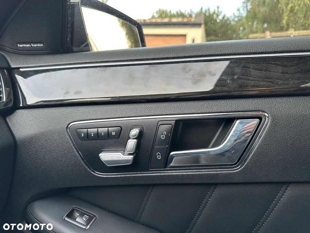 Mercedes-Benz Klasa E 350 4Matic 7G-TRONIC Avantgarde - 19