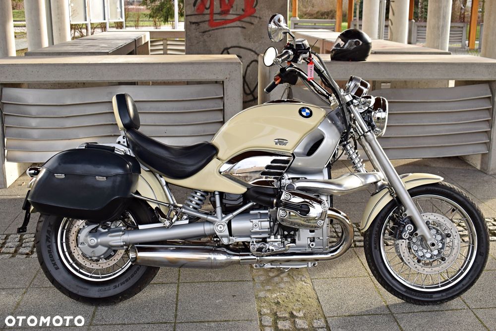 BMW R - 1