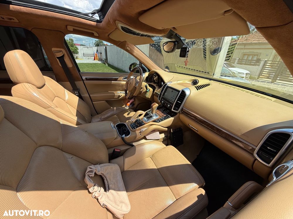 Porsche Cayenne - 17