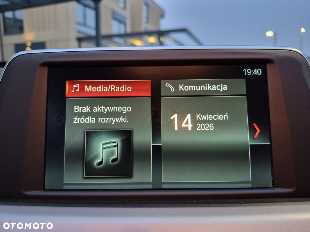 BMW X1 sDrive16d - 11