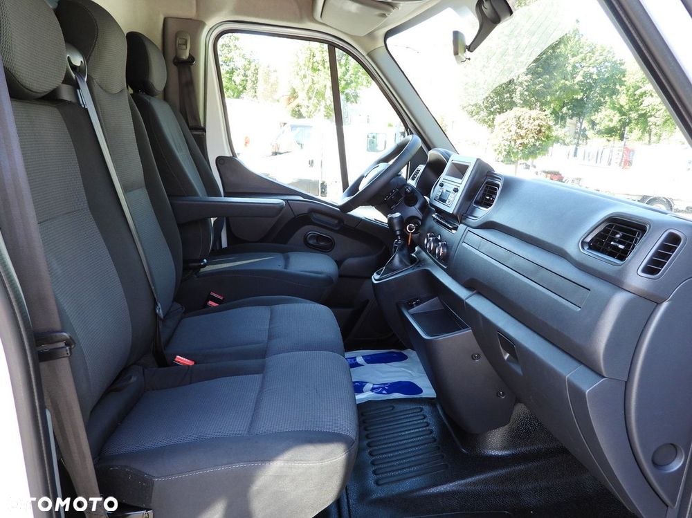 Renault MASTER PLANDEKA 10 PALET WEBASTO TEMPOMAT LEDY KLIMATYZACJA  165KM - 36