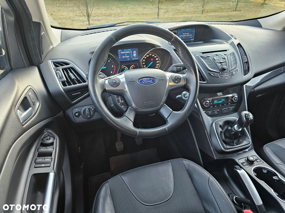 Ford Kuga - 11