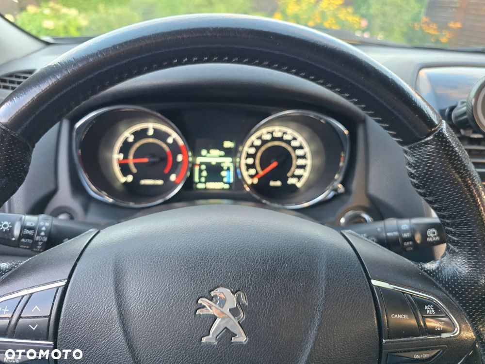 Peugeot 4008 - 16