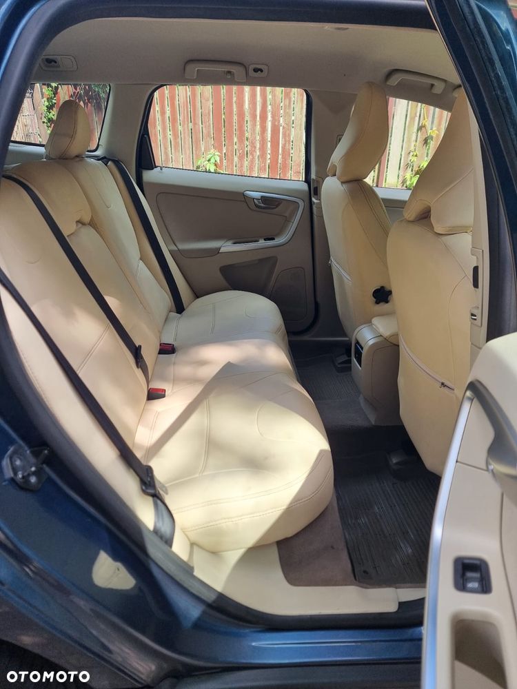 Volvo XC 60 - 10
