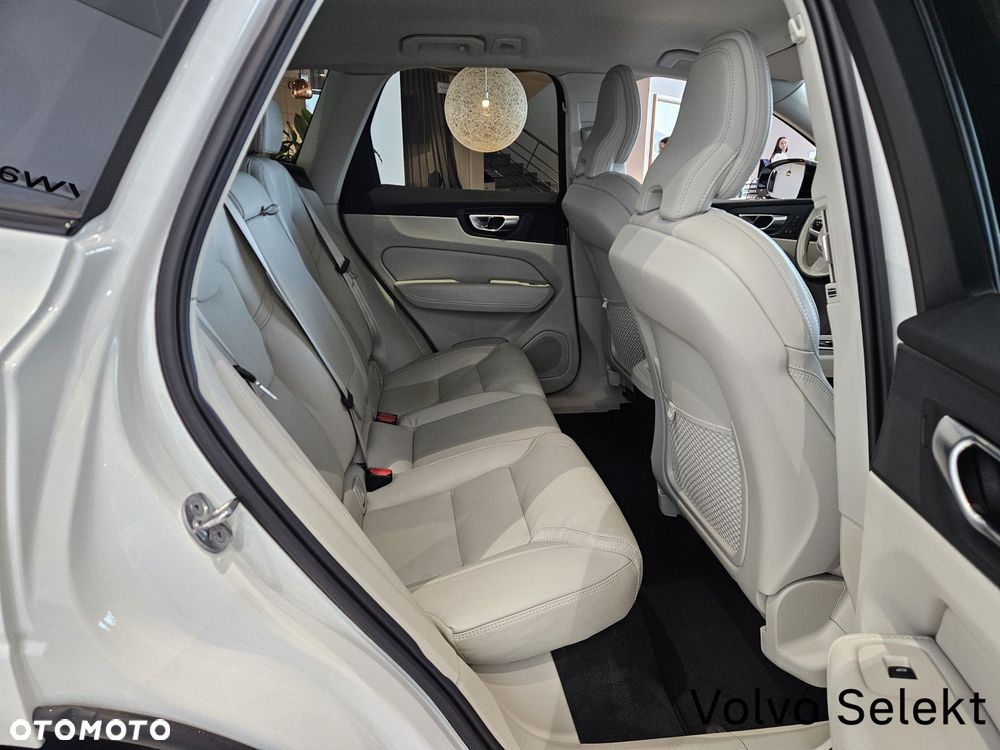 Volvo XC 60 - 31