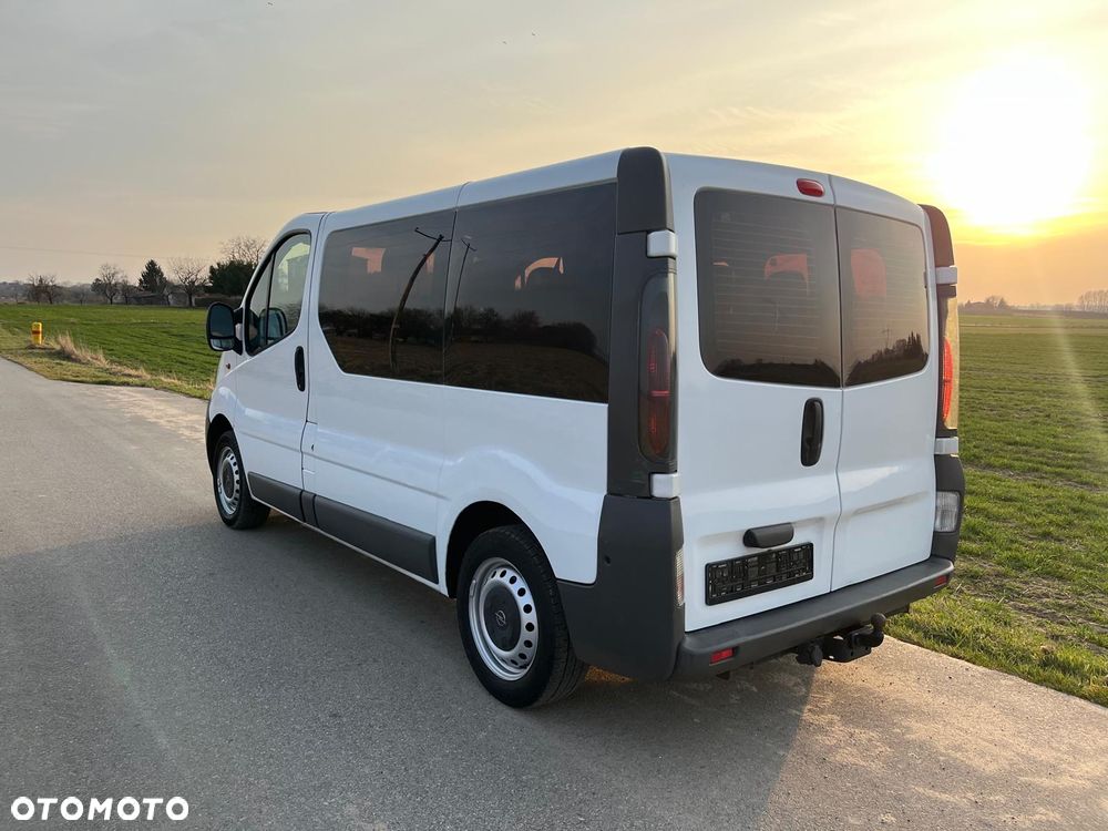 Opel Vivaro - 30