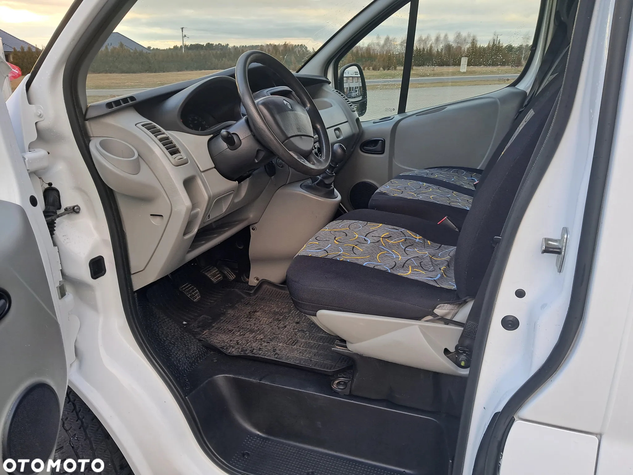 Renault TRAFIC - 6