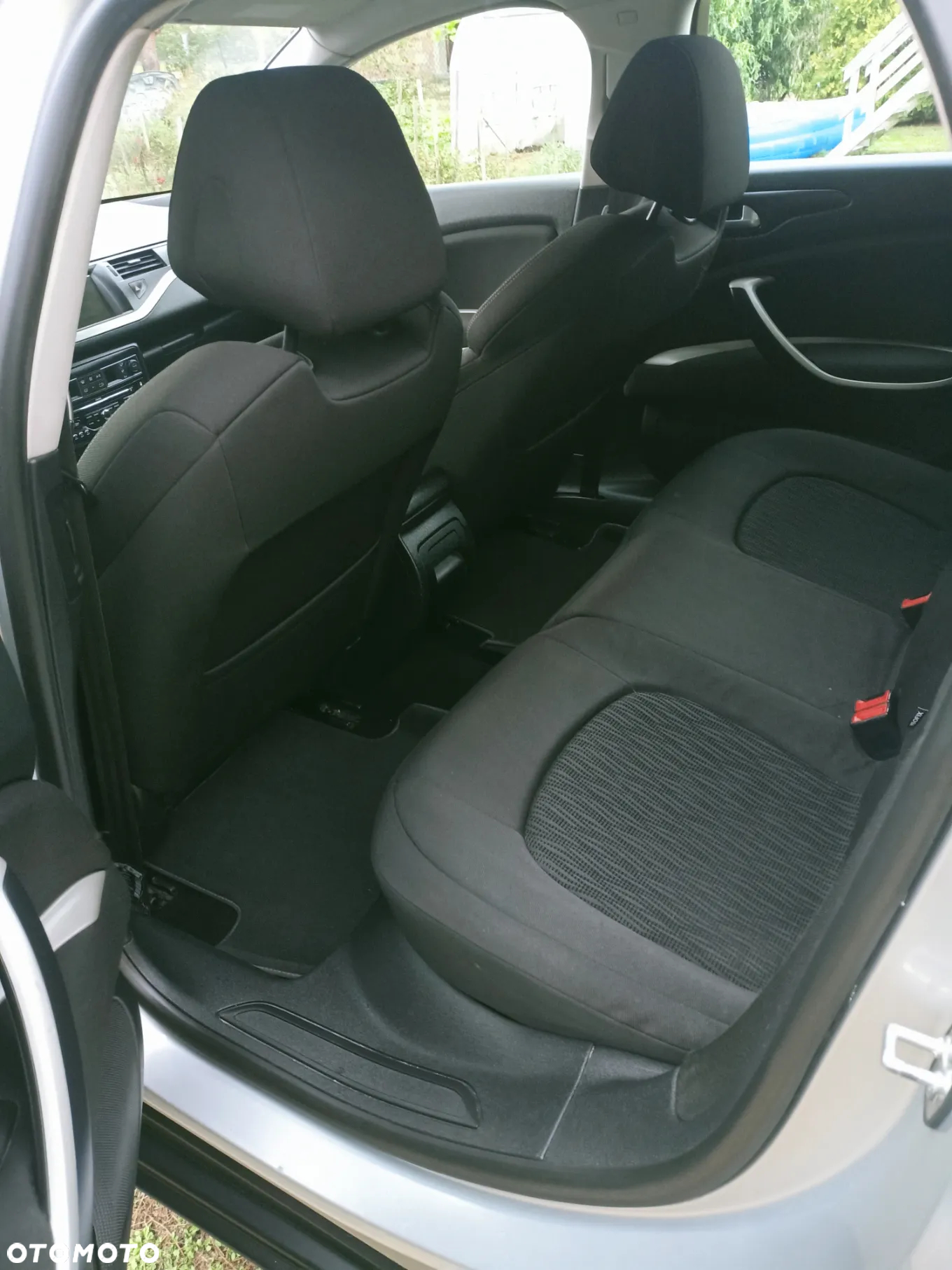Citroën C5 Tourer e-HDi 115 EGS6 FAP Tendance - 12