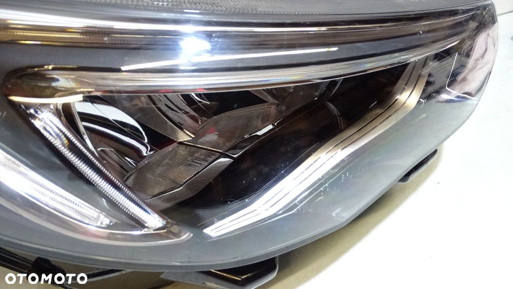 GP - LAMPA PRAWA PRZEDNIA FULL LED OPEL GRANDLAND X - 2