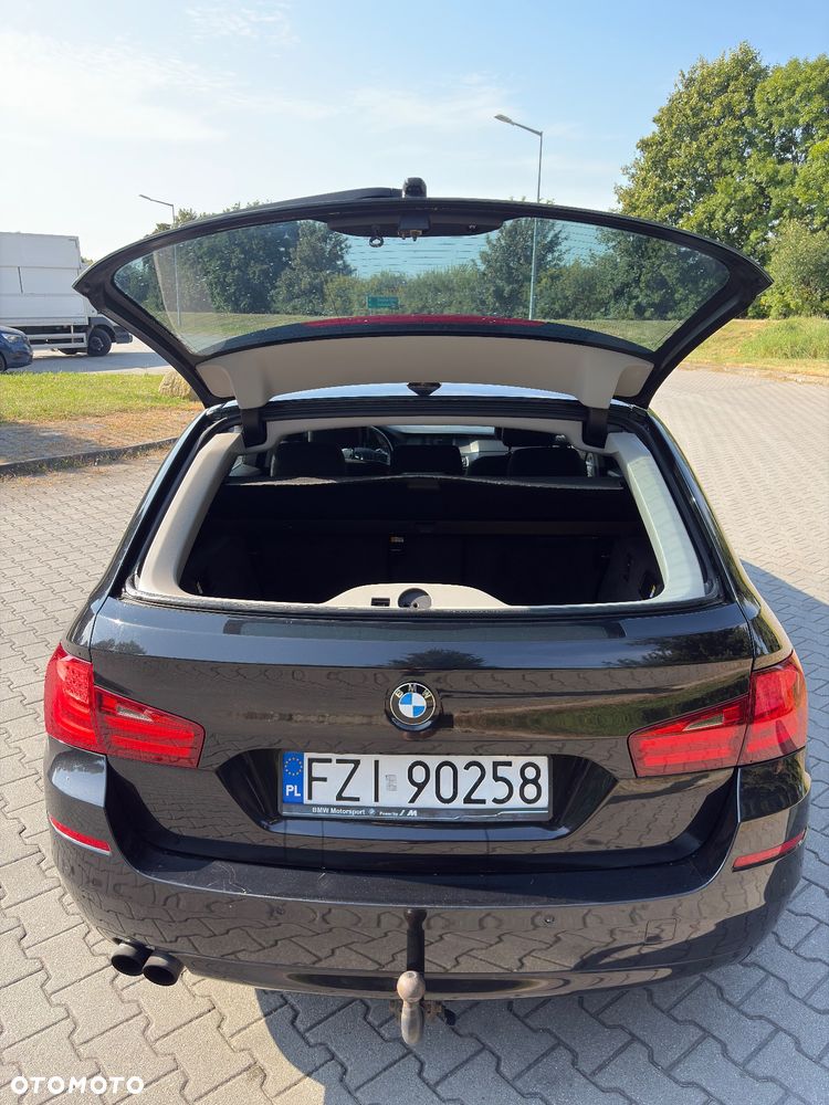 BMW Seria 5 520d Touring - 24