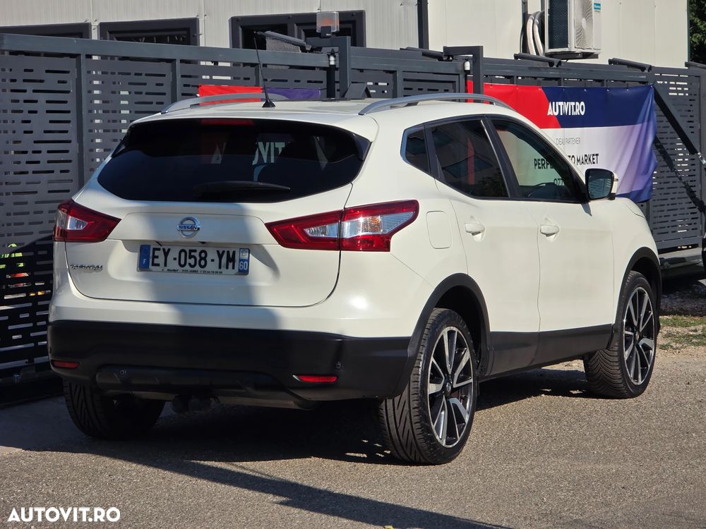Nissan Qashqai 1.6 DCI TEKNA+ - 6