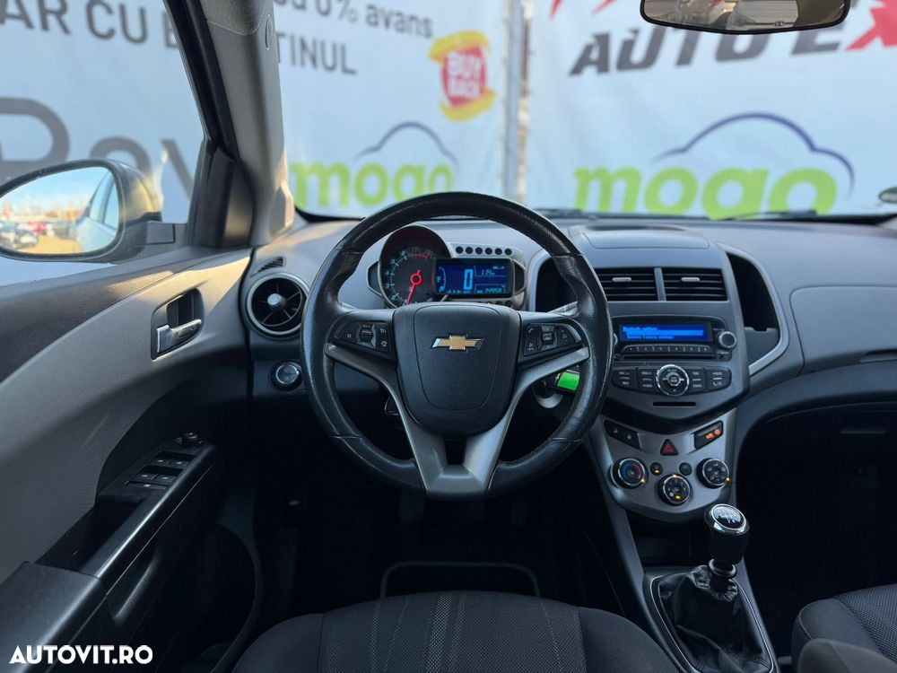 Chevrolet Aveo 1.6 LTZ - 28