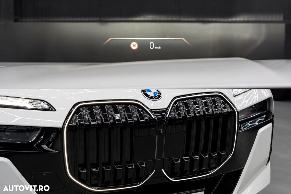 BMW Seria 7 740d xDrive MHEV - 6