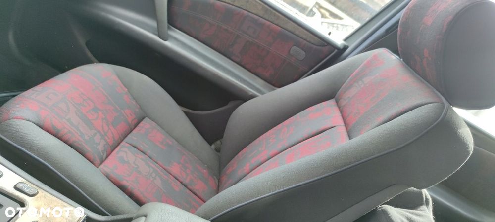 ŁADNE NIE ZNISZCZONE FOTEL FOTELE KANAPA BOCZKI MERCEDES W210 KOMBI KOMPLET - 2