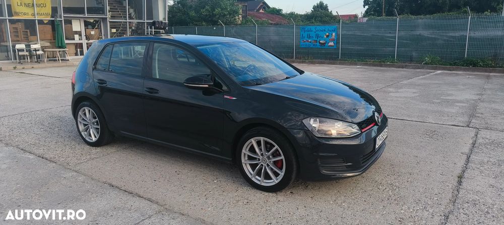 Volkswagen Golf 1.2 TSI BlueMotion Technology Comfortline - 12