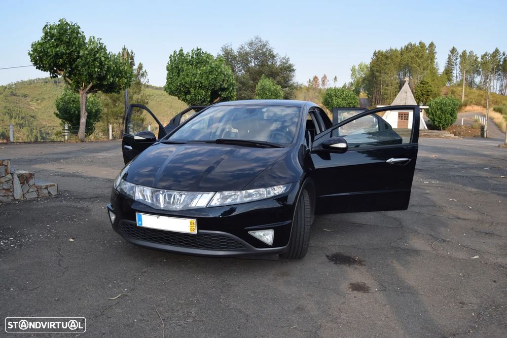 Honda Civic 1.8 Sport - 25