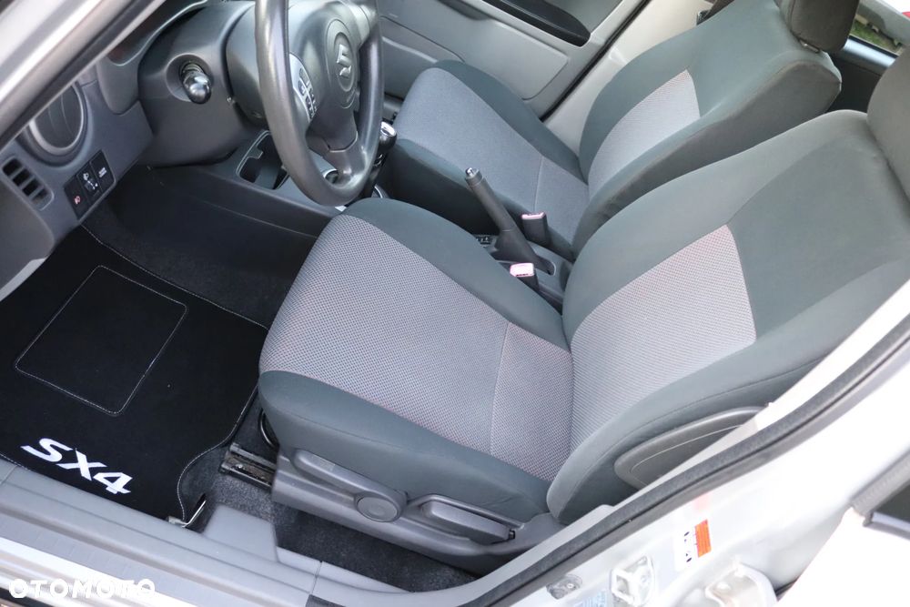 Suzuki SX4 1.6 VVT 4x4 Comfort - 29