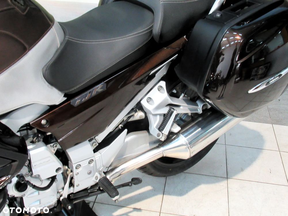 Yamaha FJR - 13