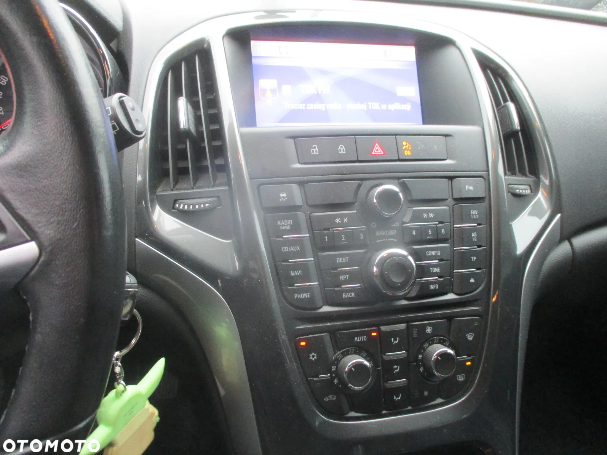Opel Astra IV 1.4 T Cosmo - 5
