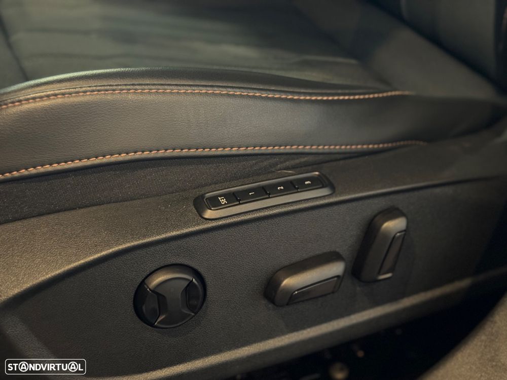 Cupra Formentor 1.4 e-Hybrid DSG VZ - 10