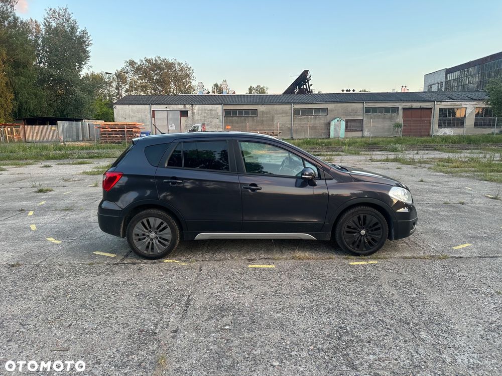 Suzuki SX4 1.6 Premium - 24
