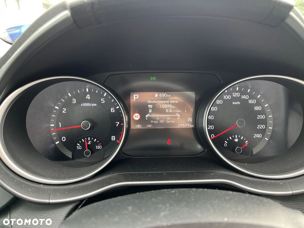 Kia Ceed 1.5 T-GDI M DCT - 14