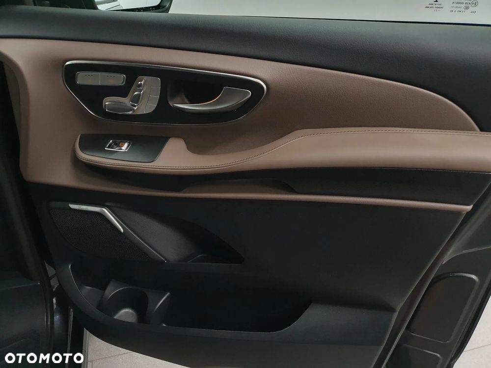 Mercedes-Benz Klasa V 300 d 4-Matic 9G-Tronic (ekstra d³) - 35