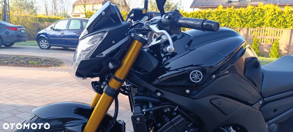 Yamaha FZ8 - 40