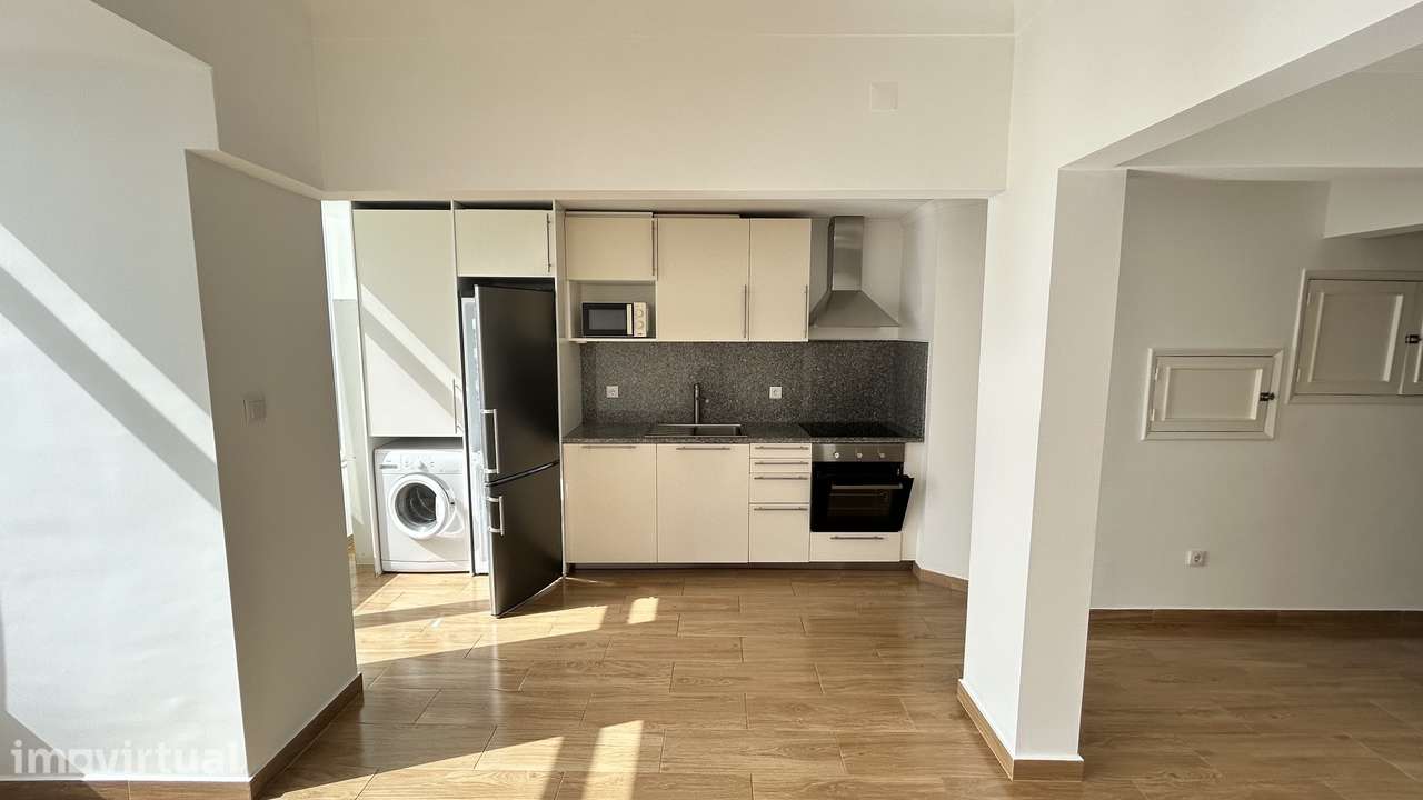 Apartamento T2 no Dafundo - Grande imagem: 2/19