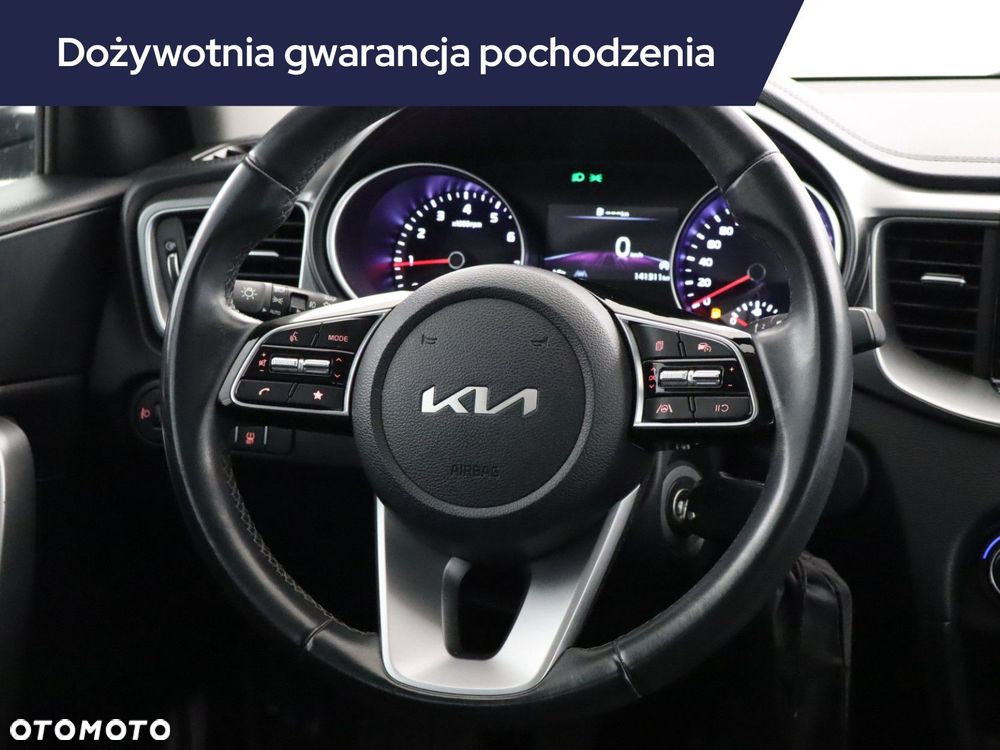 Kia Ceed - 21