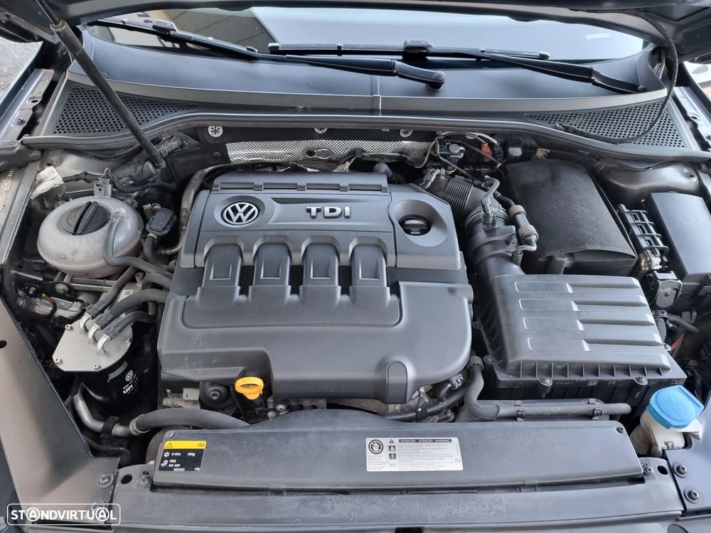 VW Passat Variant 2.0 TDI Confortline - 33